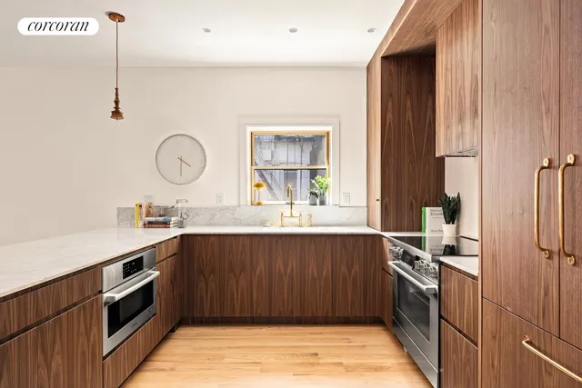 $2,495,000 | 148 Clinton Avenue, Unit 1 | Clinton Hill