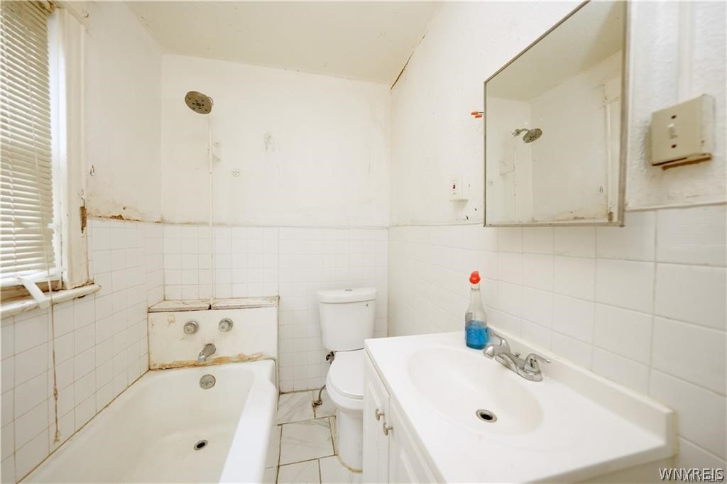 86 Benzinger Street Buffalo, NY 14206 - Photo 17 of 24