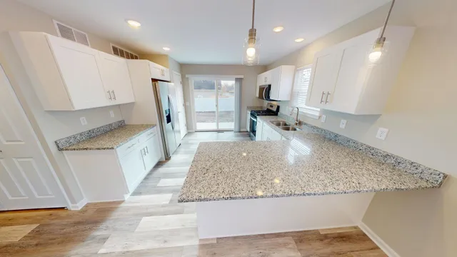 $2,000 | 513 St George Street, Ottawa, IL 61350