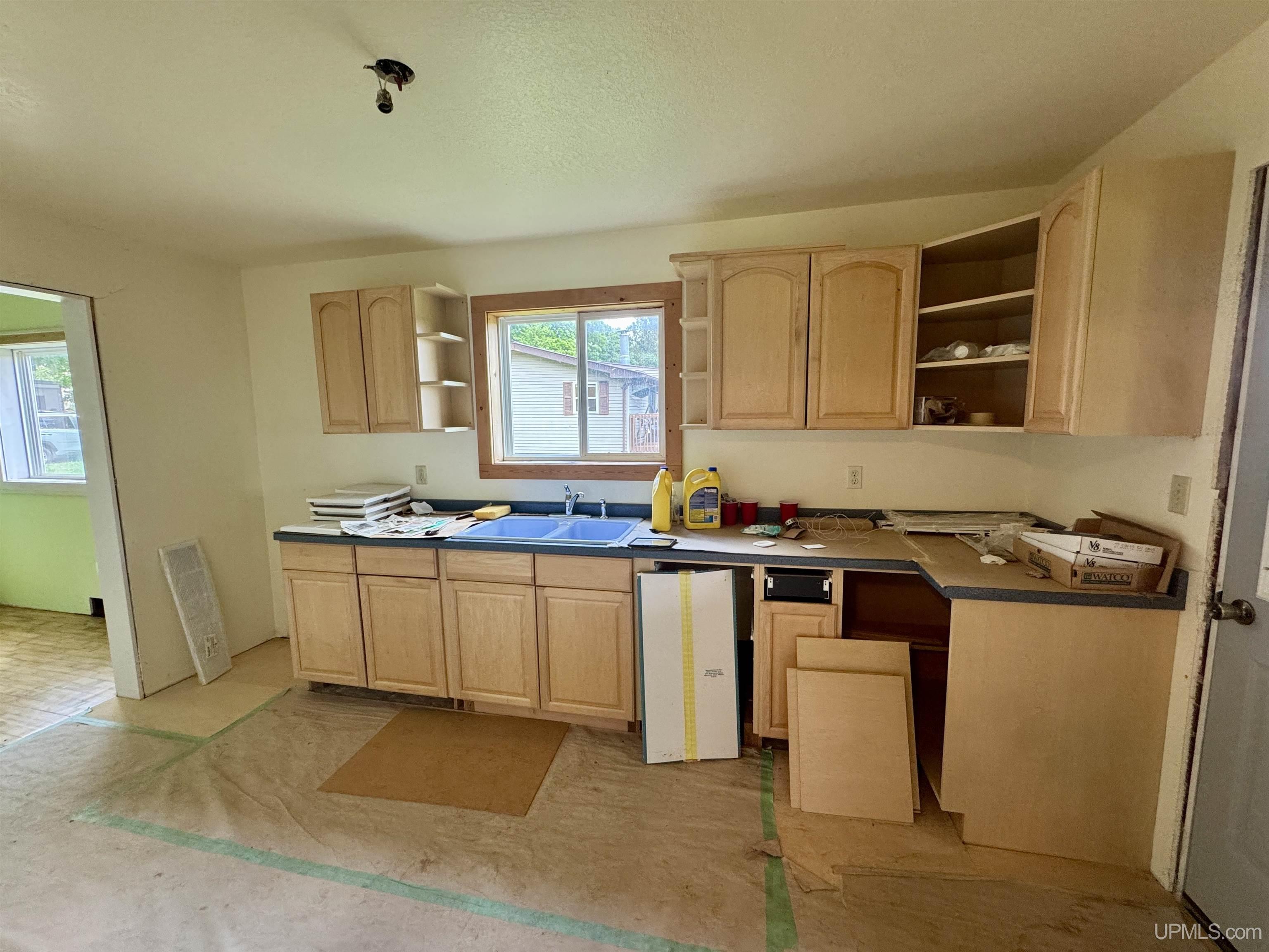 417 3rd Street Alpha, MI 49902 - Photo 3 of 24