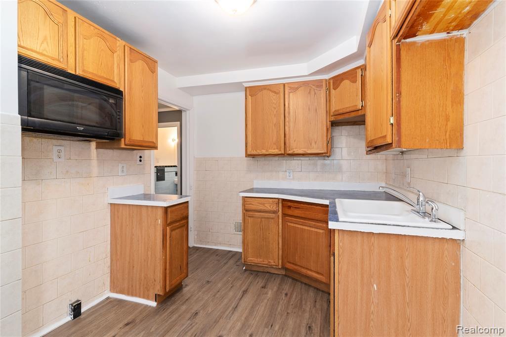 10799 Worden Street Detroit, MI 48224 - Photo 6 of 19 GetMedia-5