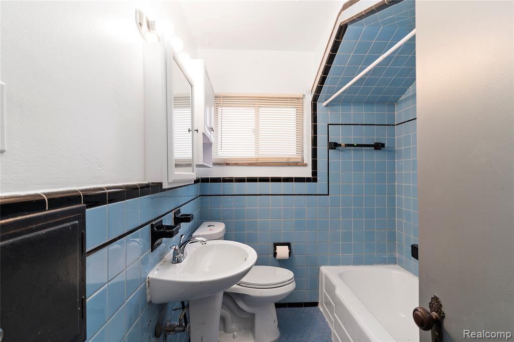 10799 Worden Street Detroit, MI 48224 - Photo 9 of 19 GetMedia-8