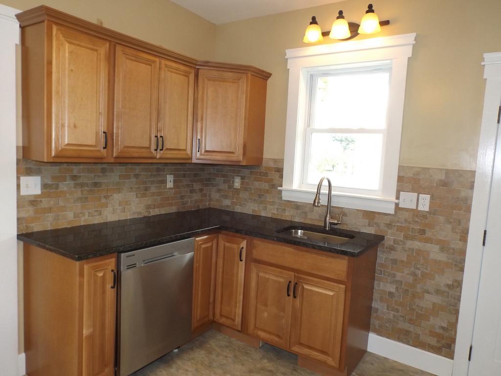 147 Smith Street West Rutland, VT 05777 - Photo 8 of 23