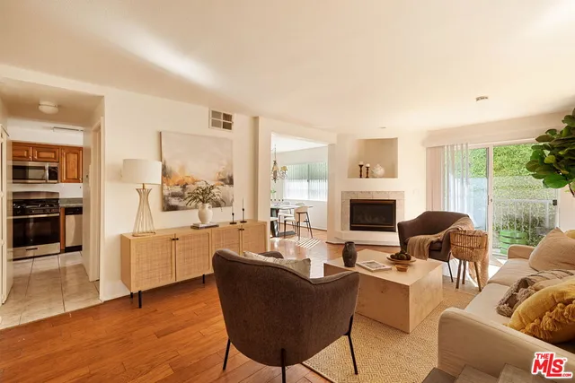$749,000 | 13030 Valleyheart Drive, Unit 119, Studio City, CA 91604