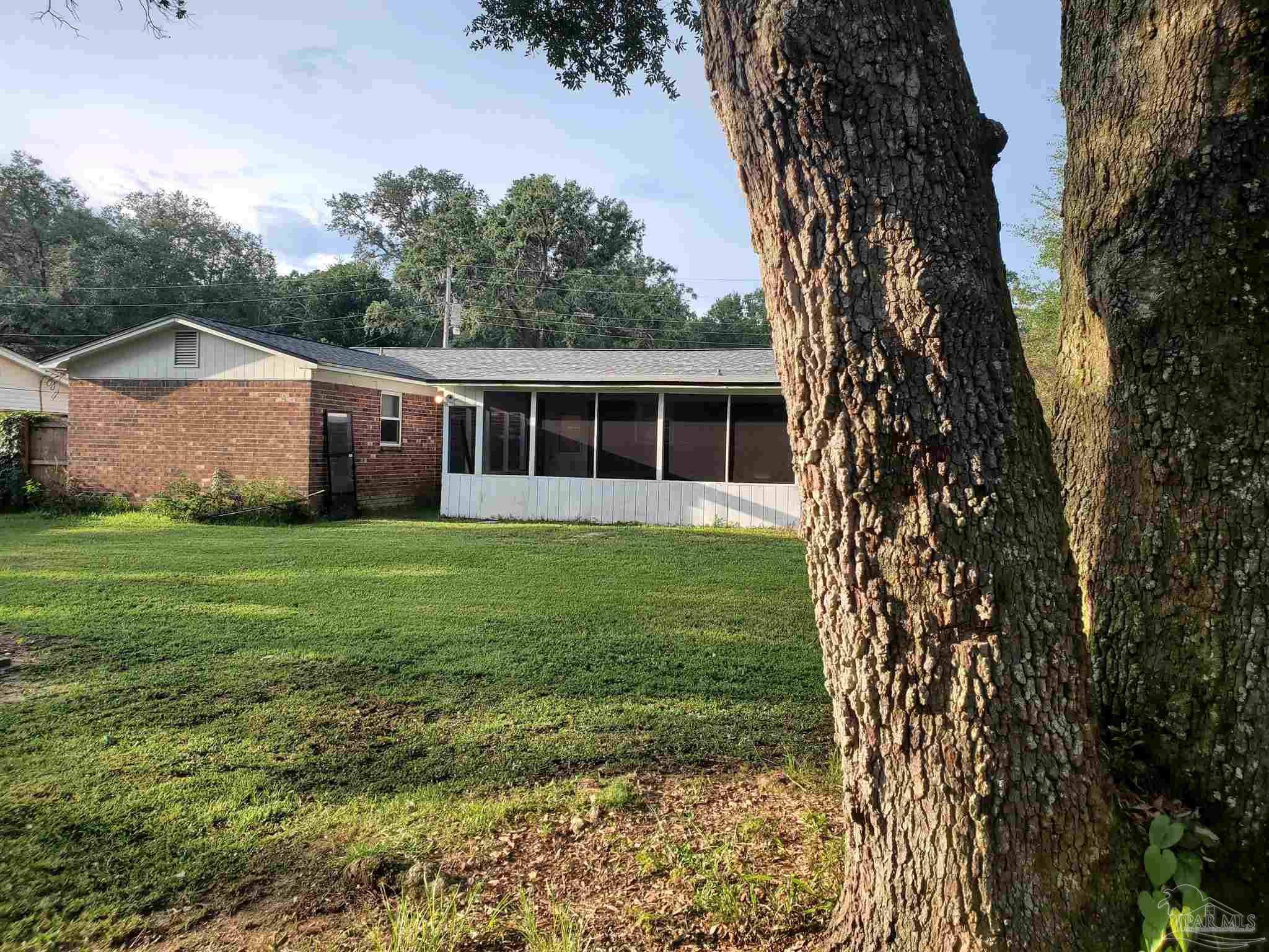 5849 Scotland Road Pensacola, FL 32526 - Photo 3 of 24 Gallery Image 3