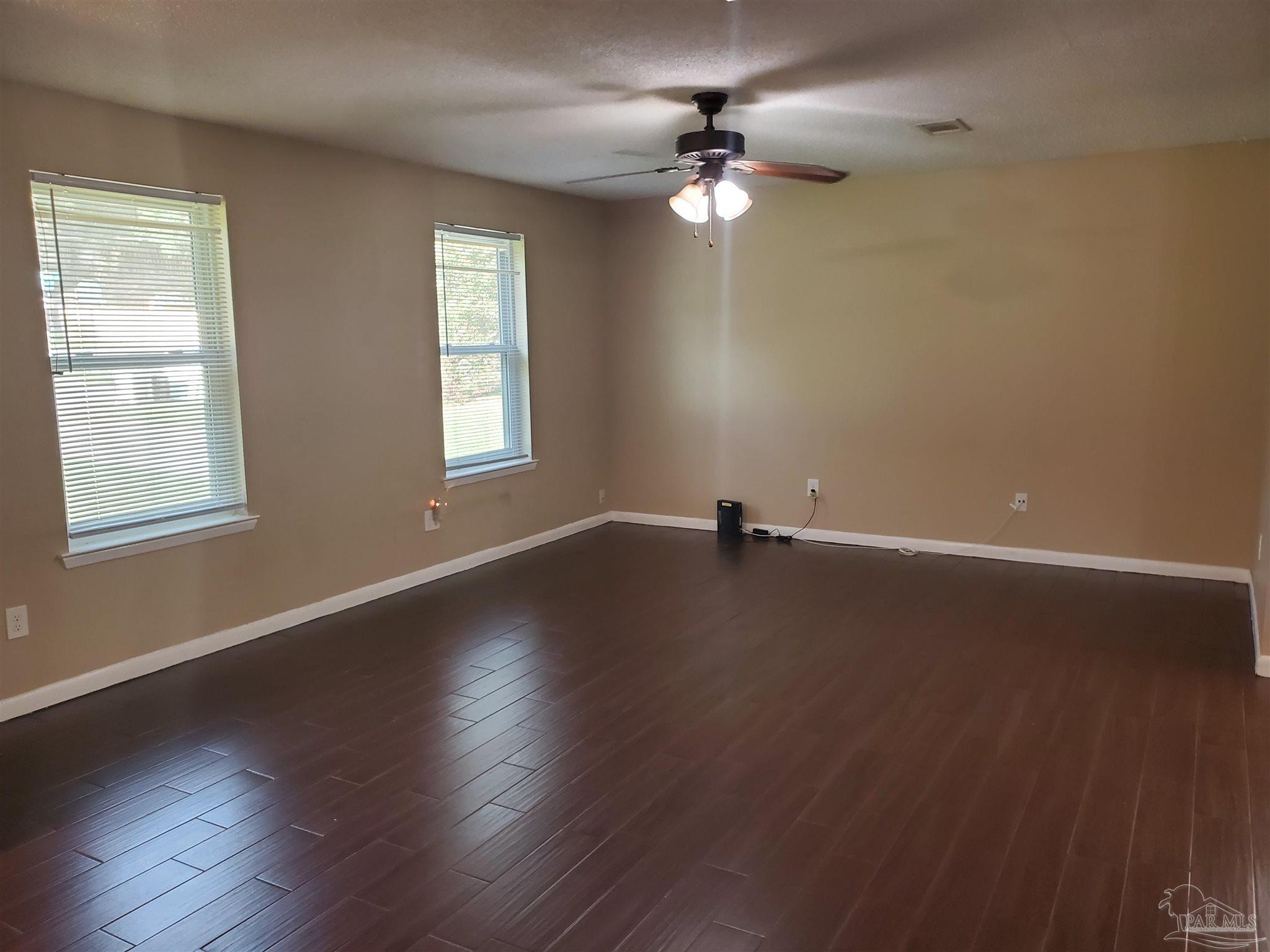 5849 Scotland Road Pensacola, FL 32526 - Photo 6 of 24 Gallery Image 6