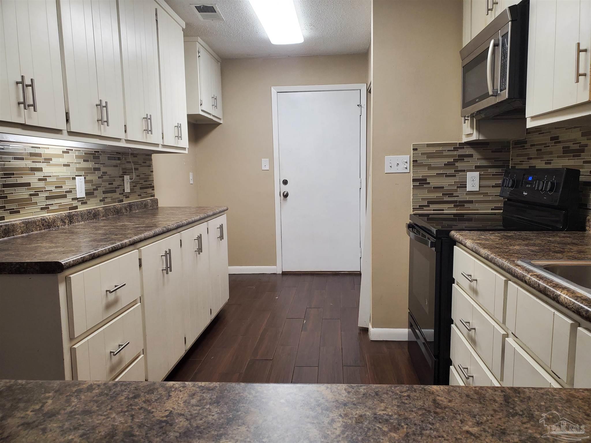 5849 Scotland Road Pensacola, FL 32526 - Photo 8 of 24 Gallery Image 8