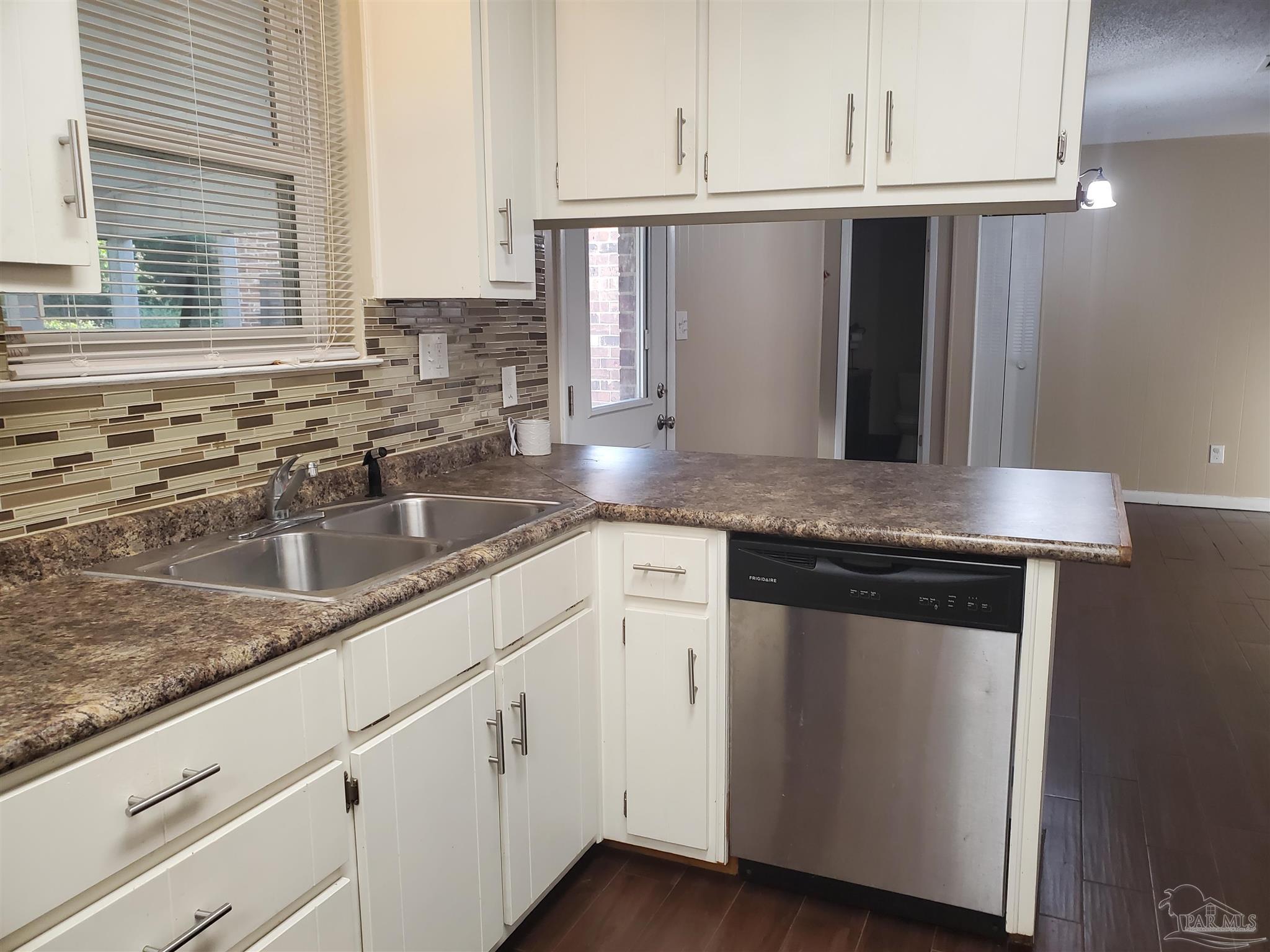 5849 Scotland Road Pensacola, FL 32526 - Photo 10 of 24 Gallery Image 10