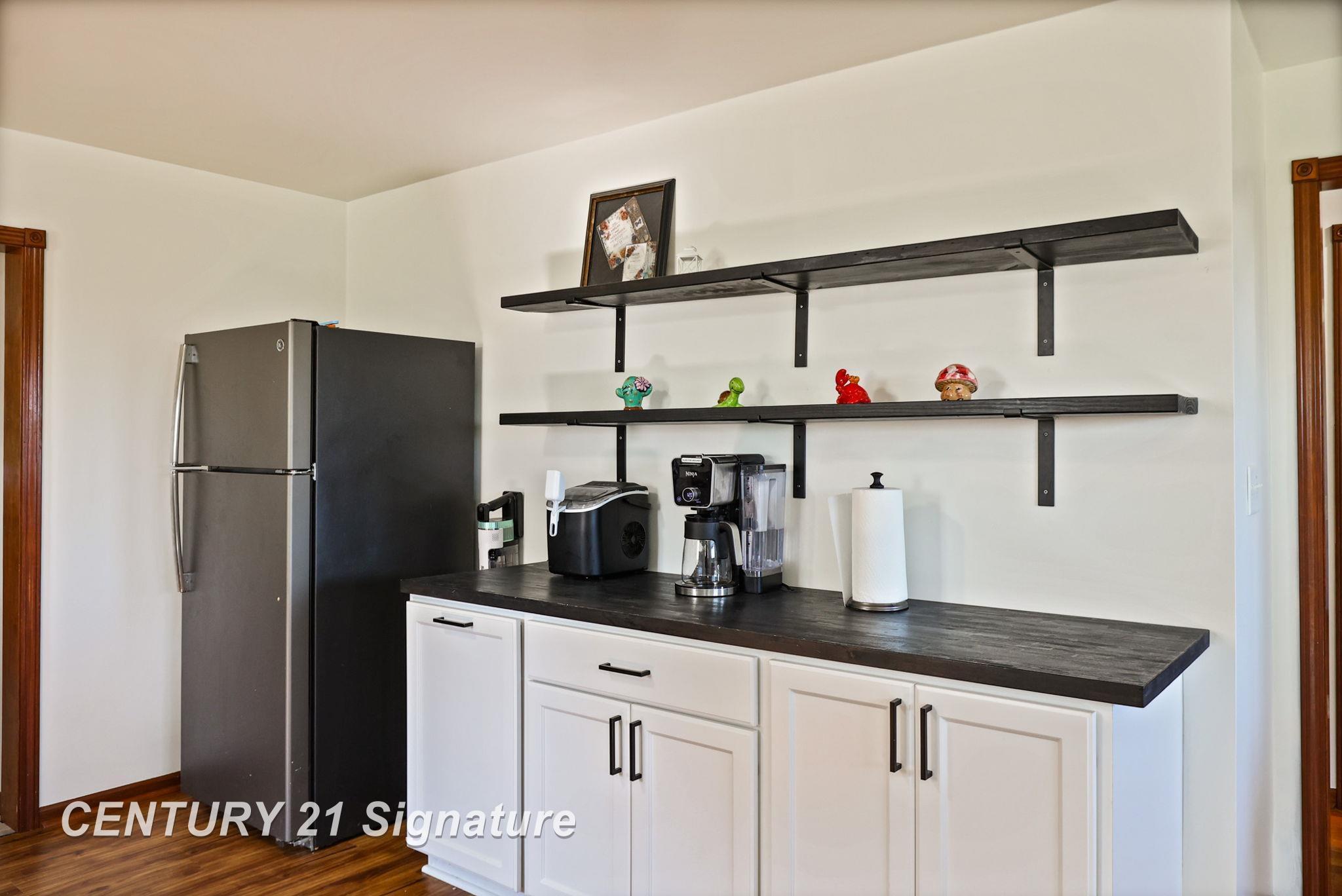 5136 Baxman Road Bay City, MI 48706 - Photo 13 of 44 50190071-82028911-81cf-4c24-a7d9-529819480754.JPG