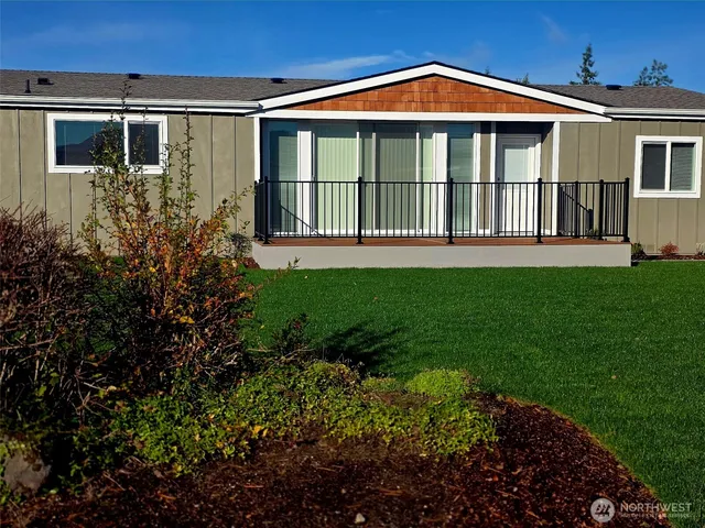 $269,900 | 836 South Harmon Way, Unit 73, Orting, WA 98360