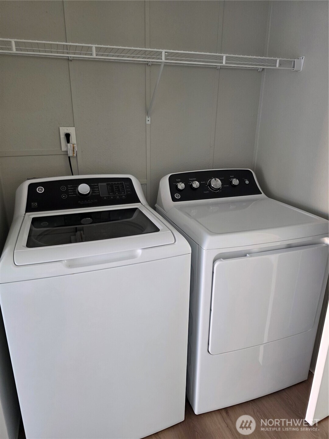 836 South Harmon Way, Unit 73 Orting, WA 98360 - Photo 10 of 30 a utility room with dryer and washer