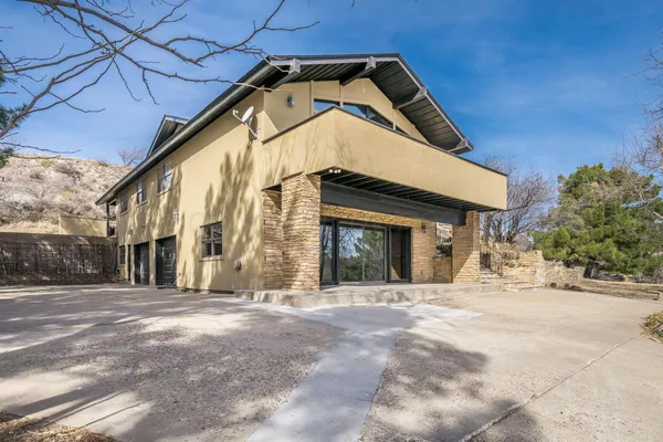 $575,000 | 15 Lancaster Road, Amarillo, TX 79124