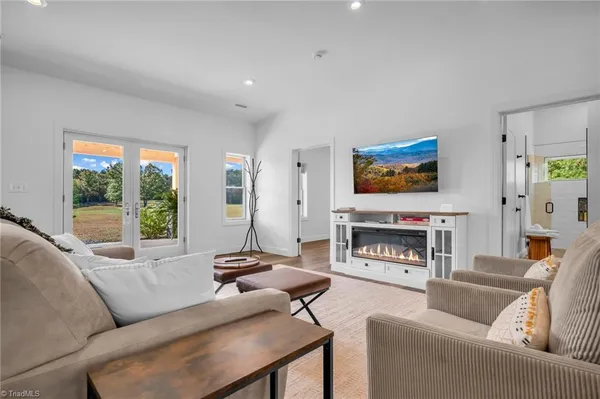 $4,000,000 | 1260 Beaver Island Trail, Walnut Cove, NC 27052