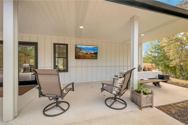 $4,000,000 | 1260 Beaver Island Trail, Walnut Cove, NC 27052