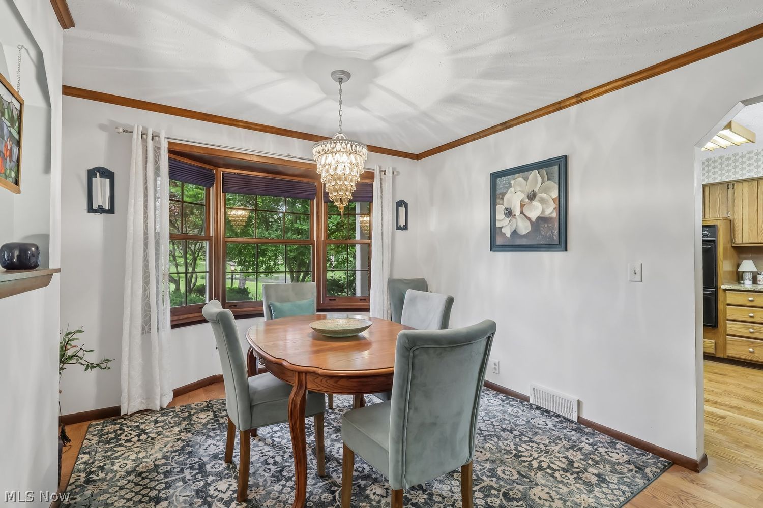 14380 Caves Road Novelty, OH 44072 - Photo 7 of 49