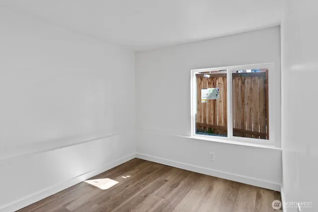 $549,950 | 1023 Southwest Roxbury Street, Seattle, WA 98106