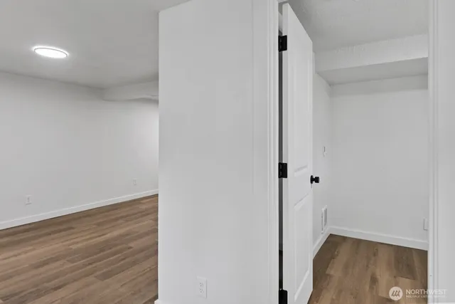 $549,950 | 1023 Southwest Roxbury Street, Seattle, WA 98106