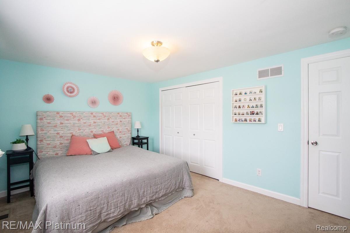 43584 Oakbrook Road Canton, MI 48187 - Photo 26 of 34 Bedroom 3