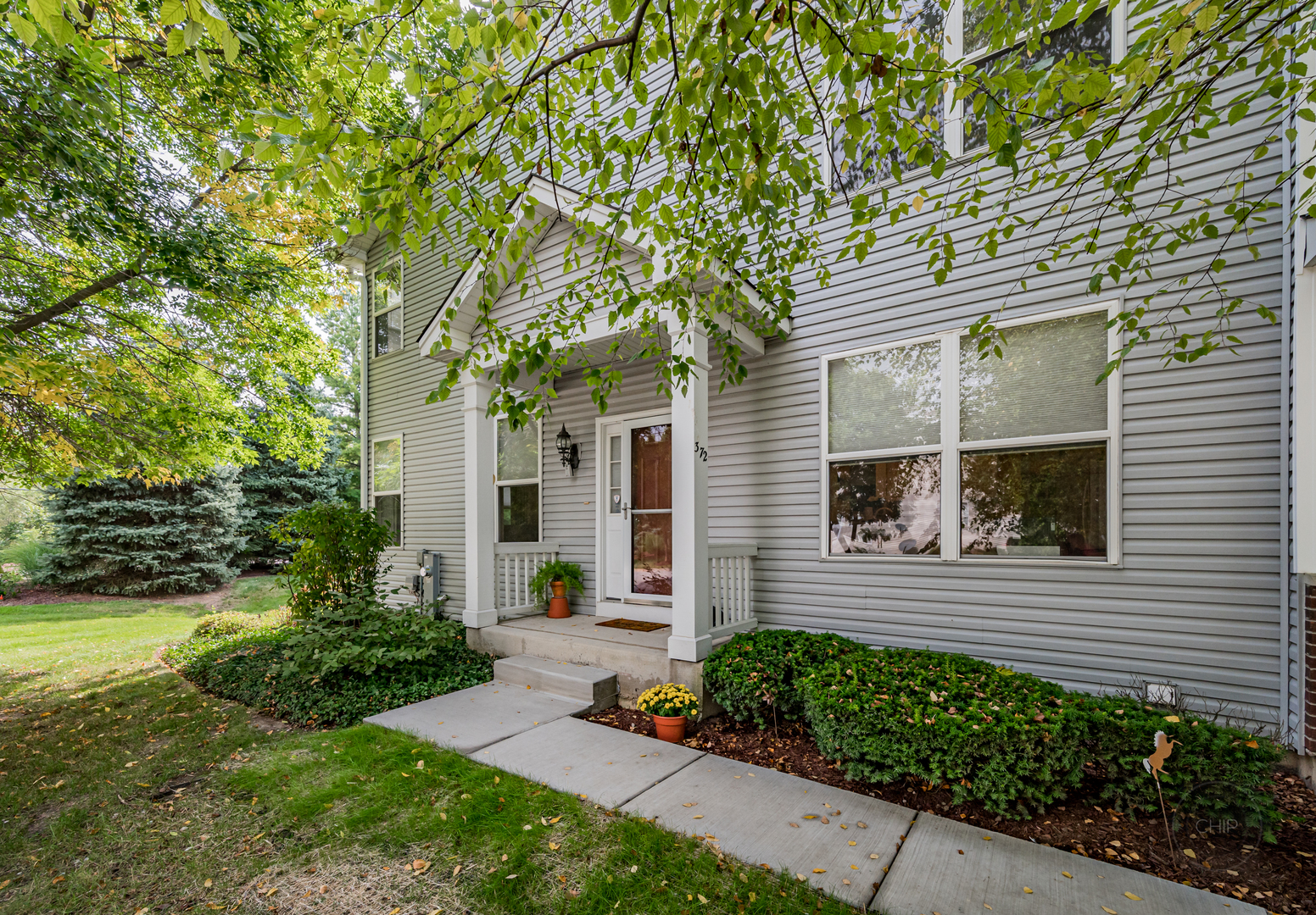 372 Ridge Road North Aurora, IL 60542 - Photo 2 of 33