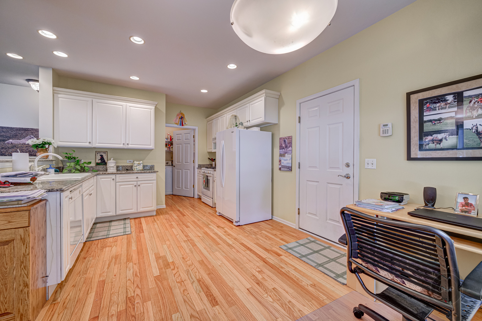 372 Ridge Road North Aurora, IL 60542 - Photo 23 of 33