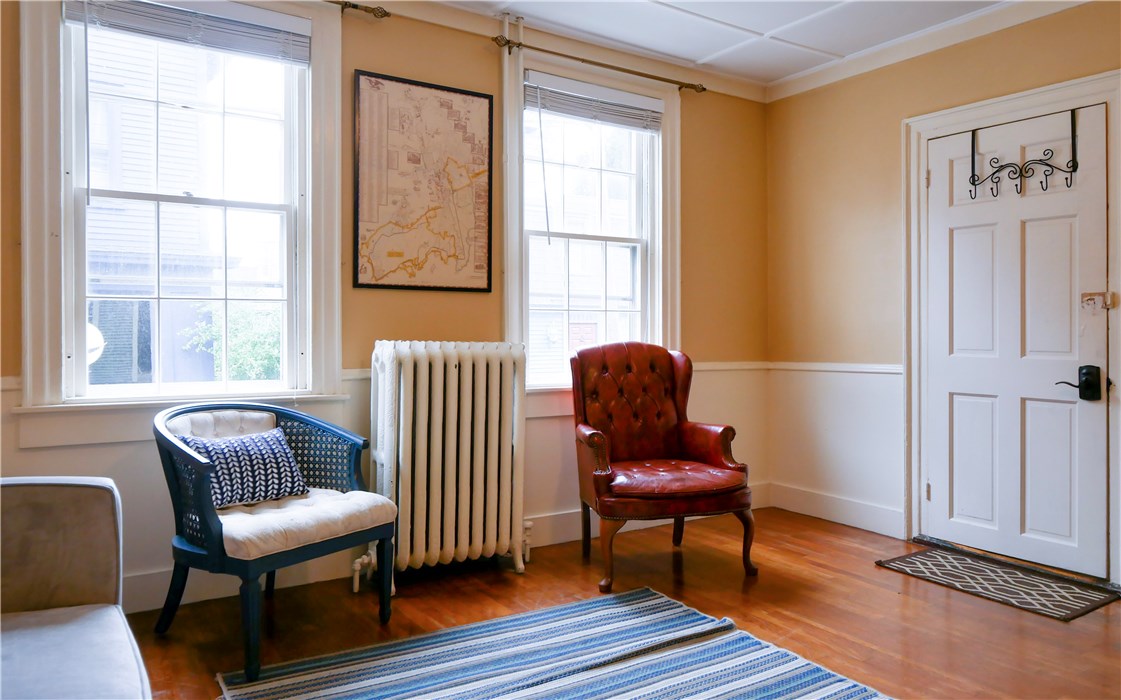 92 Spring Street Newport, RI 02840 - Photo 8 of 37
