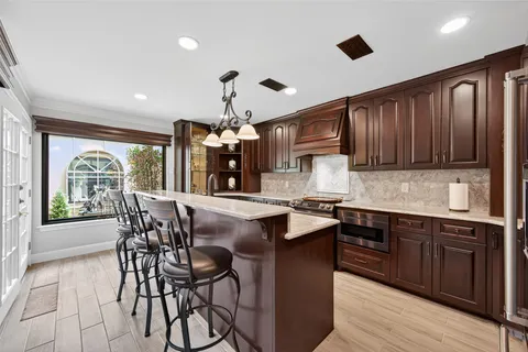 $249,000 | 11622 Village Pl Drive, Unit 328, Houston, TX 77077