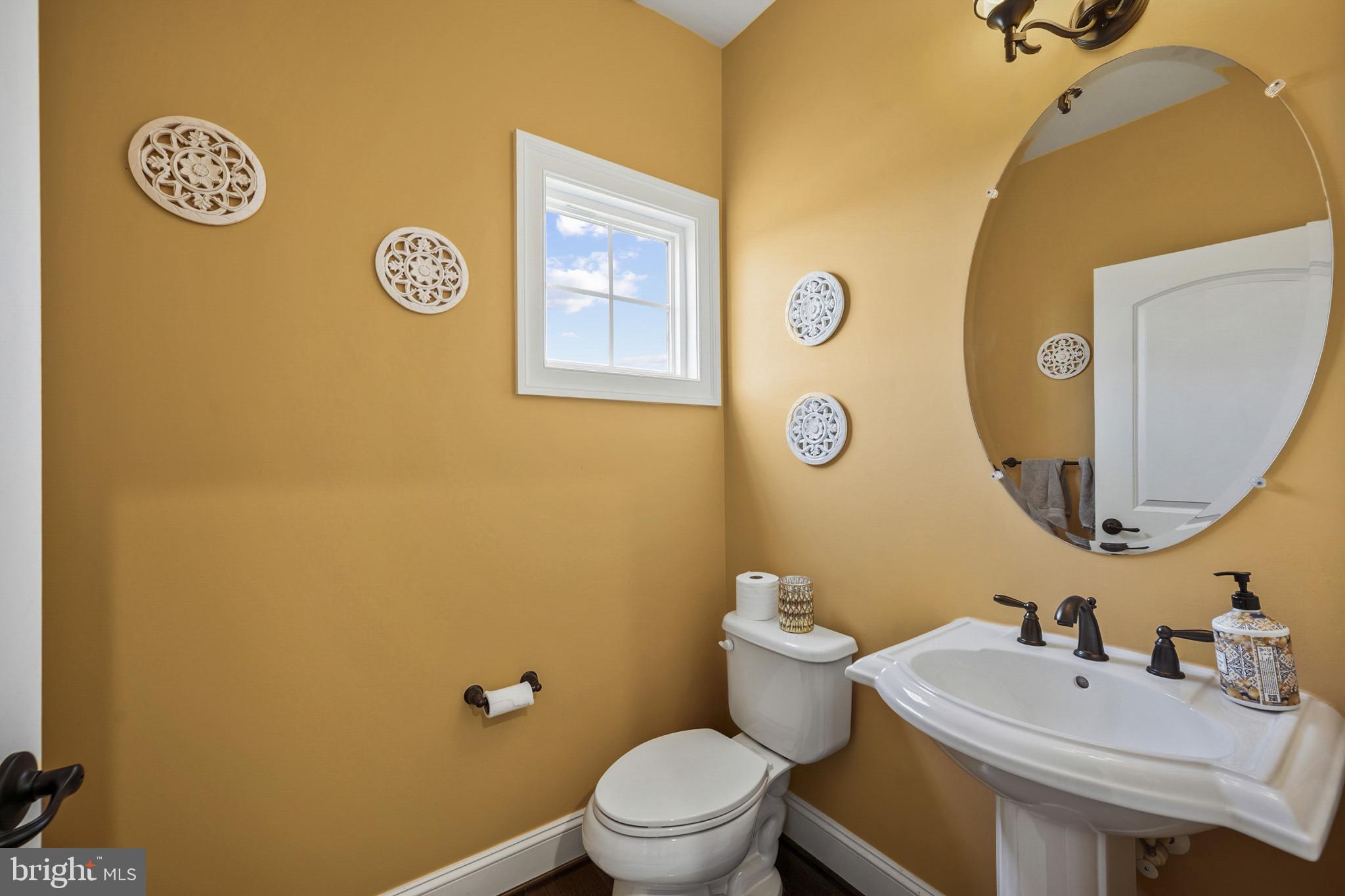 26727 Fair Hope Way Chantilly, VA 20152 - Photo 34 of 53 Powder Room - Main Level