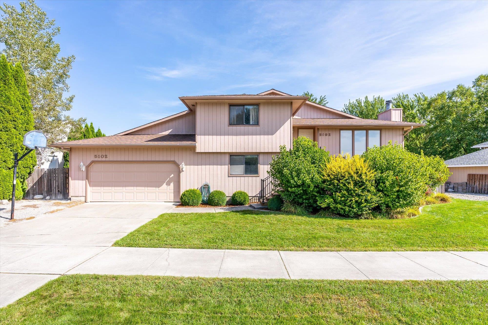 5102 North Calvin Road Spokane Valley, WA 99216 - Photo 1 of 20 Gallery Image 1