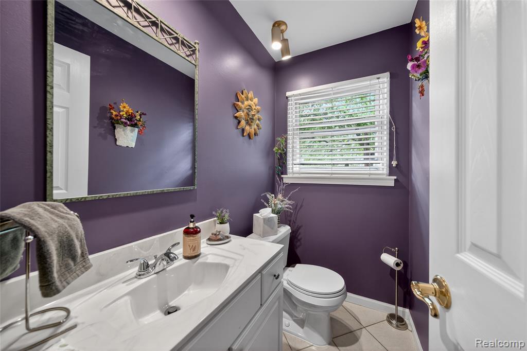 3560 Beach Road Troy, MI 48084 - Photo 16 of 34