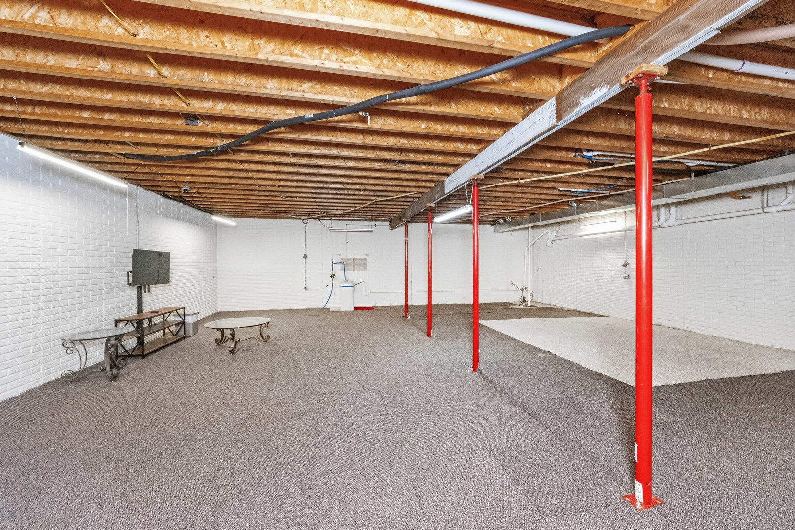 620 West 6th Street Minonk, IL 61760 - Photo 26 of 35 a view of a room with gym equipment