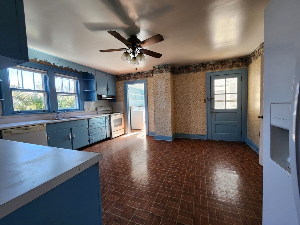3611 West Courthouse Road Crewe, VA 23930 - Photo 8 of 37 Gallery Image 8