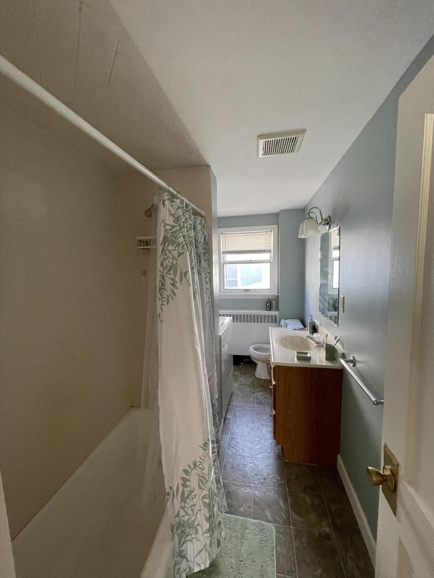 9 Lafayette Street Lewiston, ME 04240 - Photo 10 of 20 IMG_3502