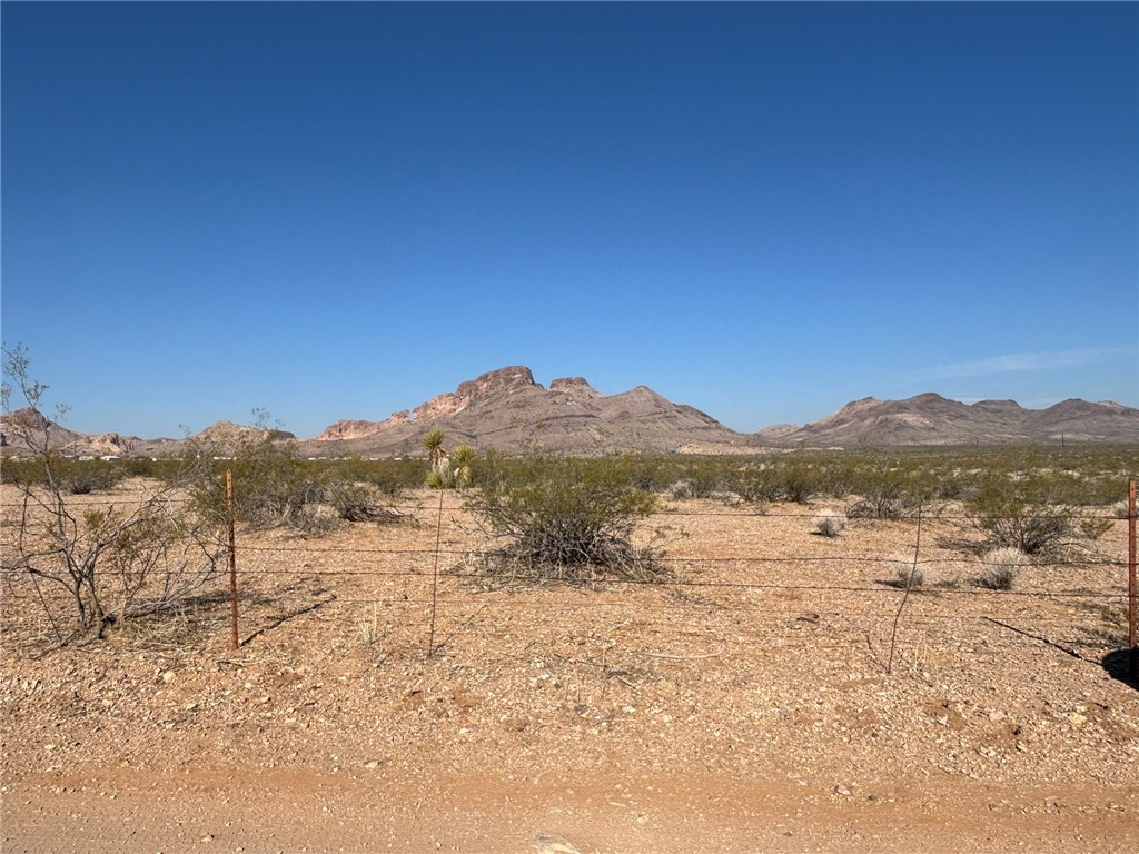 . South Guthrie Road Golden Valley, AZ 86413 - Photo 12 of 17 a view of outdoor space and mountain view