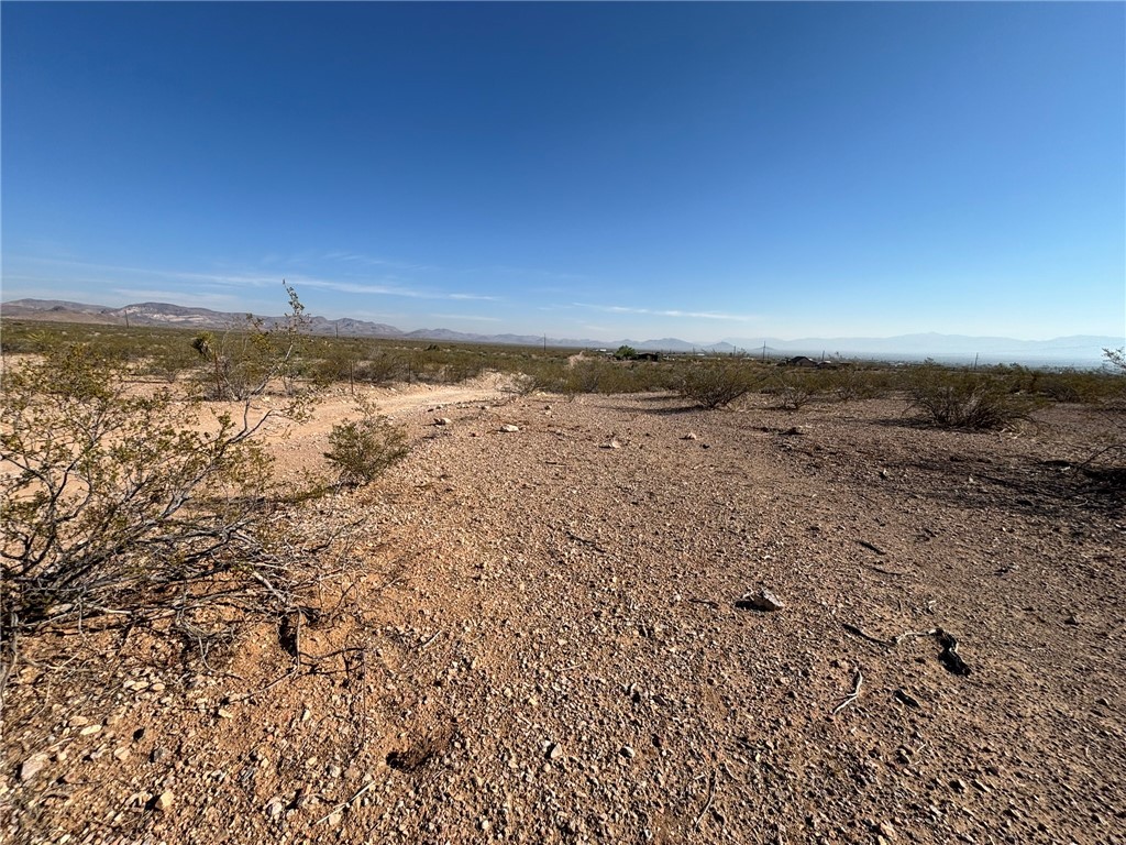 . South Guthrie Road Golden Valley, AZ 86413 - Photo 8 of 17 a view of ocean view with beach