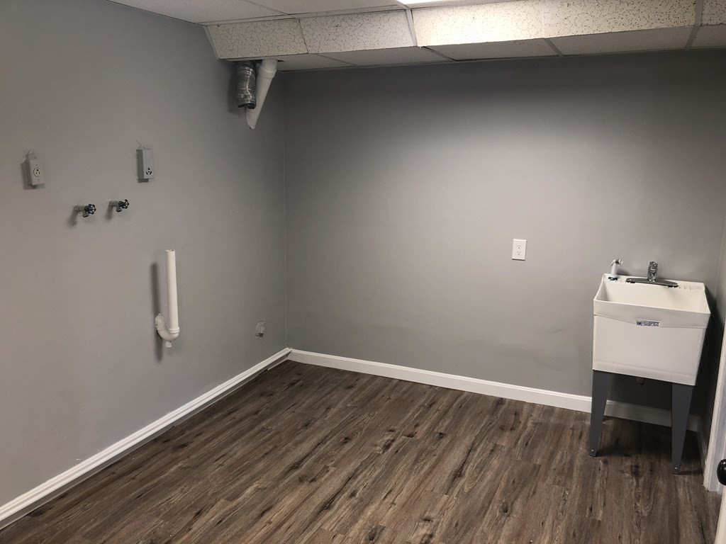 445 Douglas Road Northbridge, MA 01588 - Photo 16 of 23