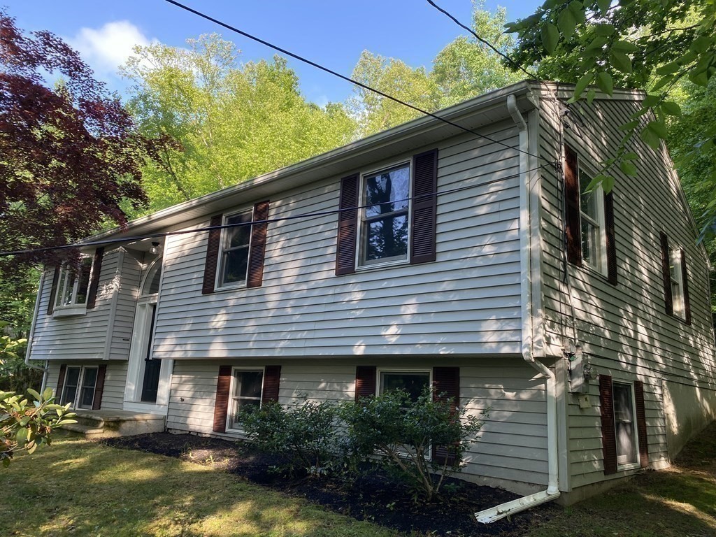 445 Douglas Road Northbridge, MA 01588 - Photo 20 of 23