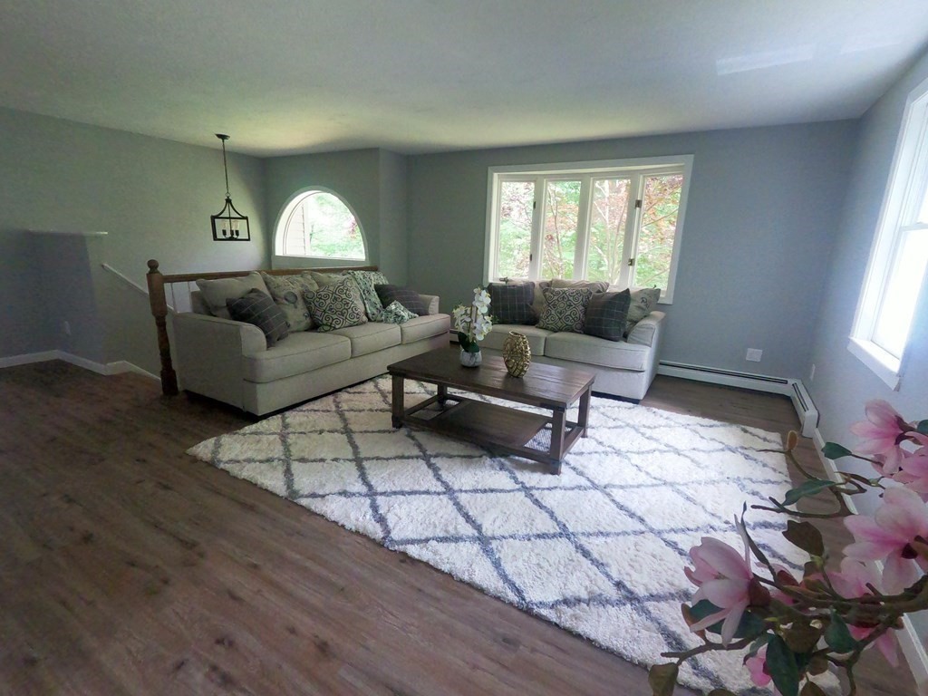 445 Douglas Road Northbridge, MA 01588 - Photo 4 of 23