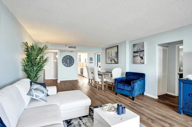 $8,500 | 300 Ocean Trail Way, Unit 410, Jupiter, FL 33477