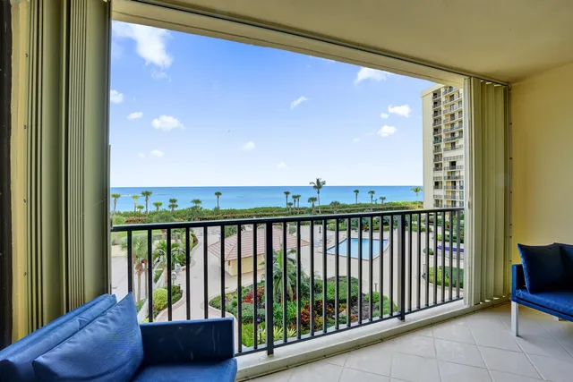 $8,000 | 300 Ocean Trail Way, Unit 410, Jupiter, FL 33477