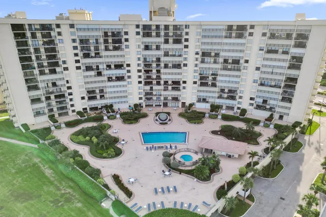 $8,500 | 300 Ocean Trail Way, Unit 410, Jupiter, FL 33477