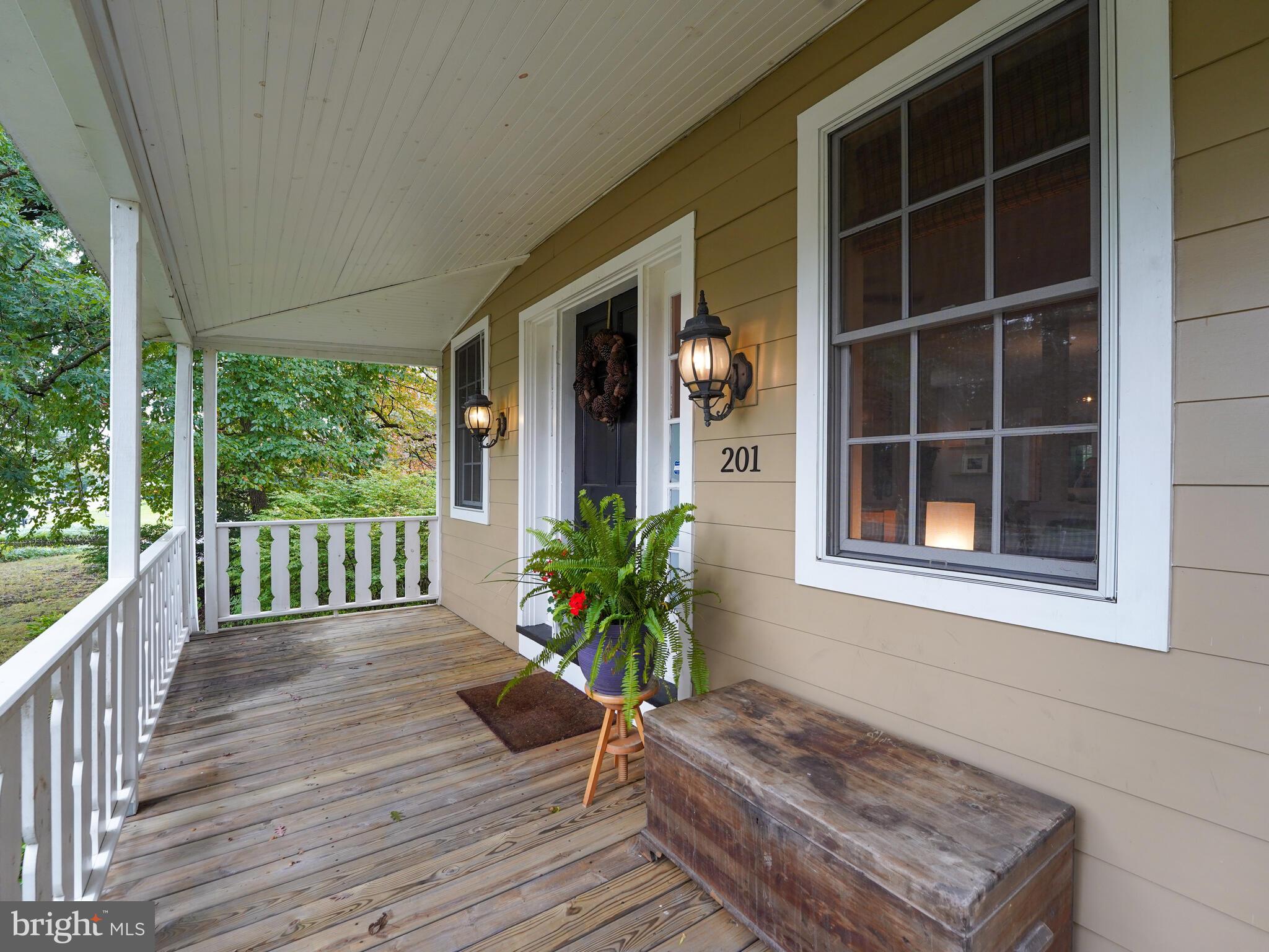 201 Middletown Road Media, PA 19063 - Photo 5 of 39