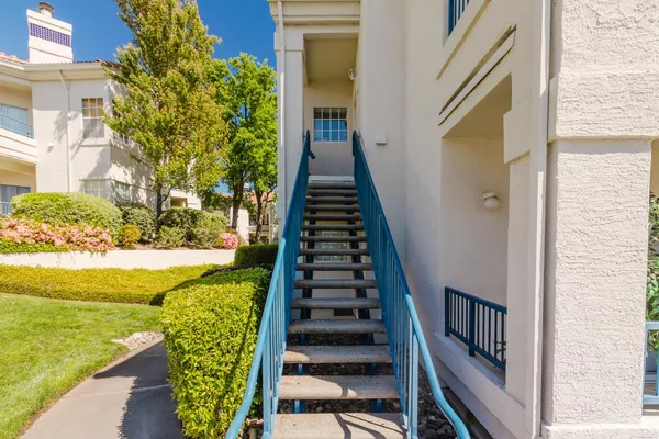 $374,850 | 612 Horizon Cove, Unit 2034, Rocklin, CA 95677