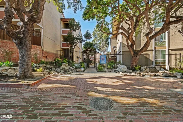 $575,000 | 6355 Green Valley Circle, Unit 101, Culver City, CA 90230