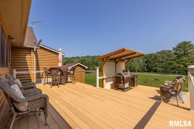 $580,000 | 32 New Home Road, Eddyville, IL 62928