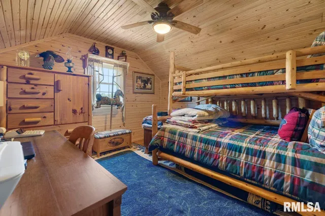 $580,000 | 32 New Home Road, Eddyville, IL 62928