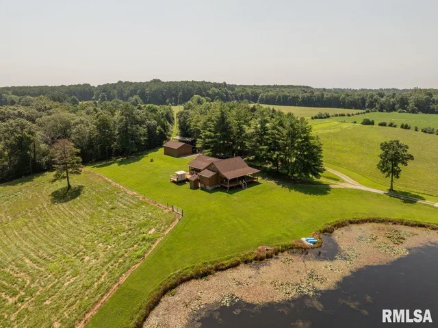 $580,000 | 32 New Home Road, Eddyville, IL 62928