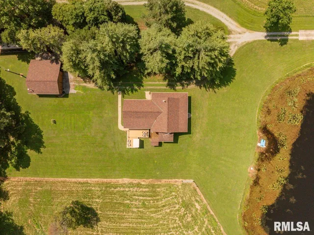 $580,000 | 32 New Home Road, Eddyville, IL 62928