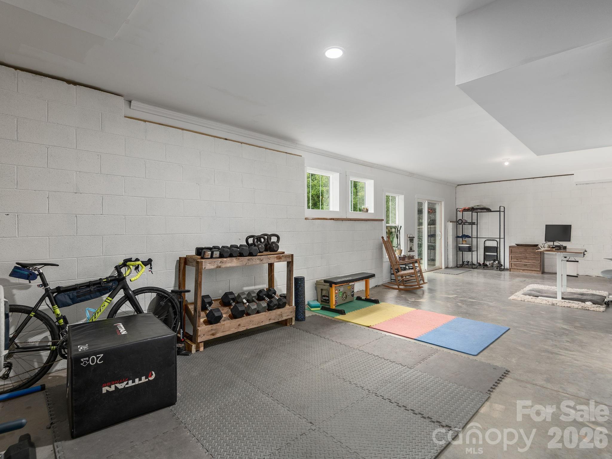 80 Bassett Road Asheville, NC 28804 - Photo 23 of 37