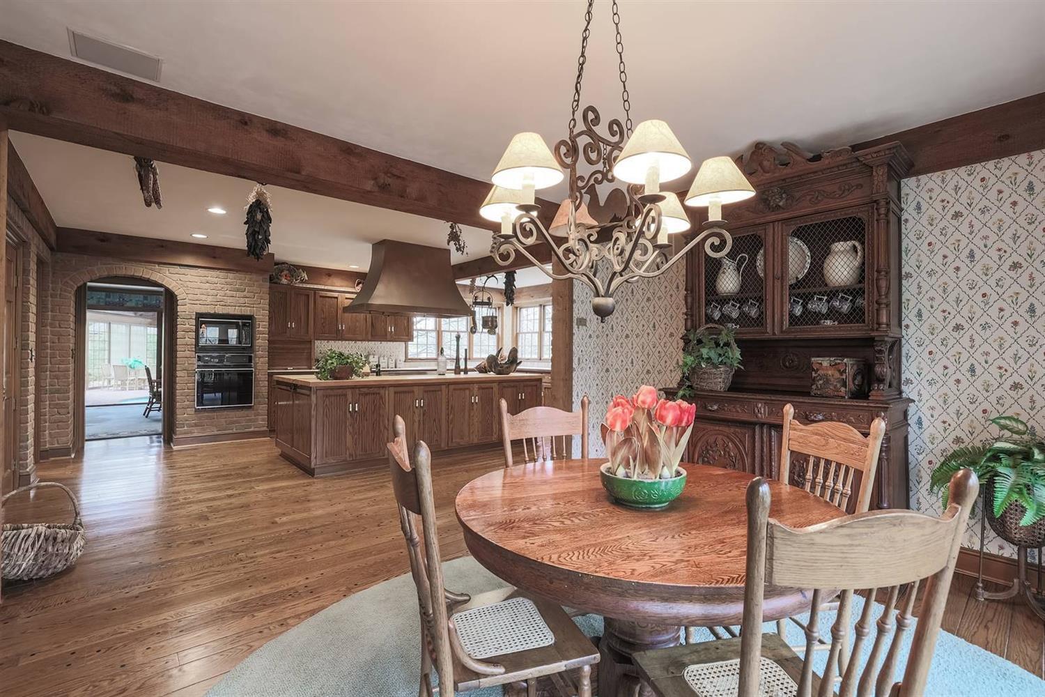 9125 Cunningham Road Cincinnati, OH 45243 - Photo 38 of 50