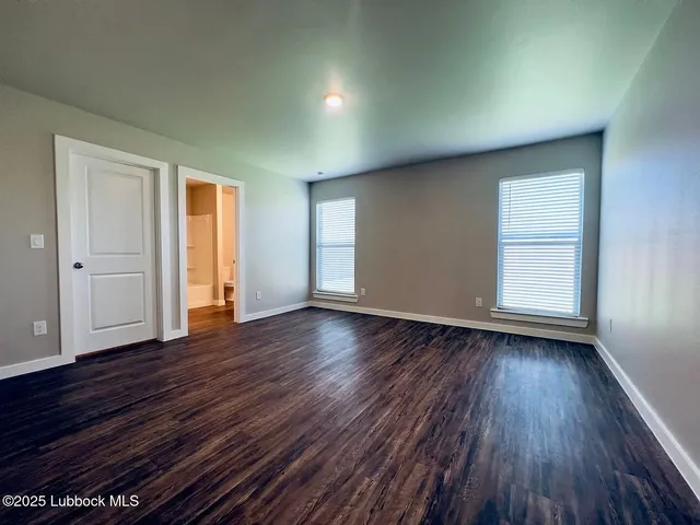 $1,599 | 2121 North Avenue L, Lubbock, TX 79403